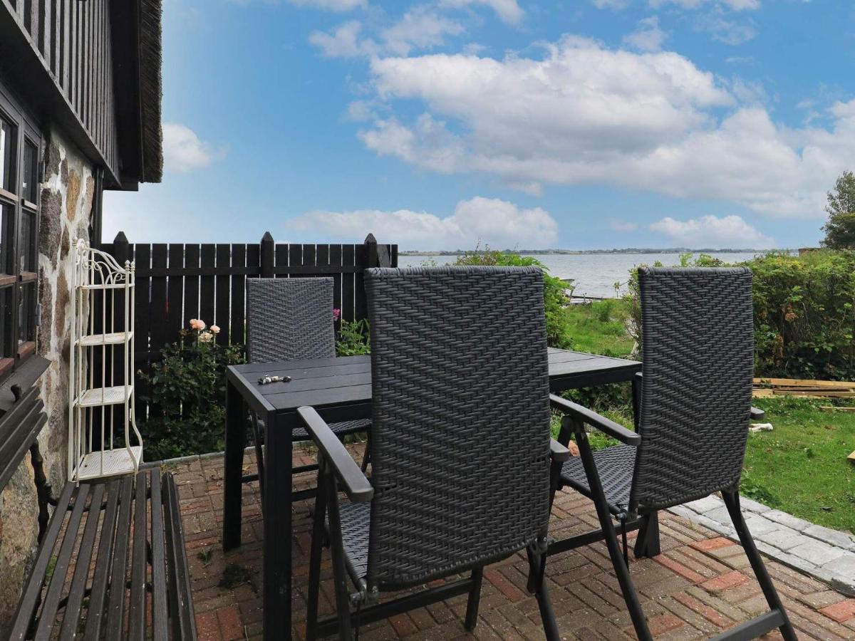 4 Person Holiday Home In Mesinge Екстер'єр фото