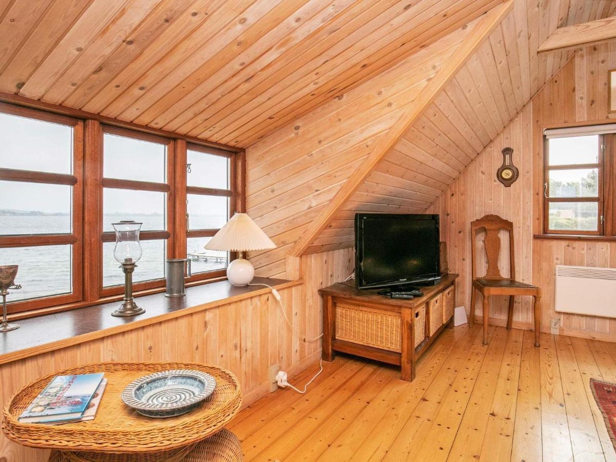 4 Person Holiday Home In Mesinge Екстер'єр фото
